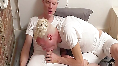 Hawt sweetheart likes to anal and stuck Hawt sweetheart likes to anal and stuck